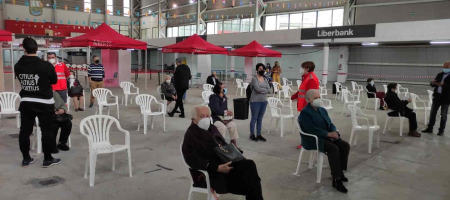 Espera gobierno de España tener 33 millones de adultos mayores vacunados a finales de agosto