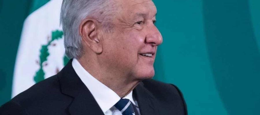 “Que nos esperen” responde AMLO a profesionales de la salud