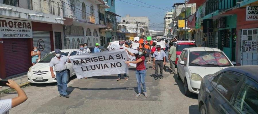 Protestan militantes de MORENA por presunta “imposición” de candidatos en Centla