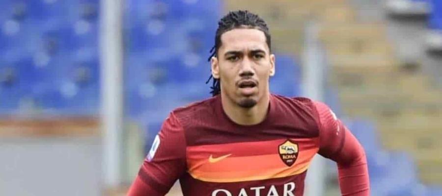 Someten con pistola y roban domicilio de Chris Smalling