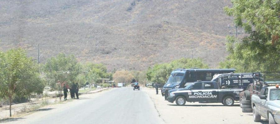 Policías sufren ataque con explosivos lanzados desde supuesto dron... en Michoacán
