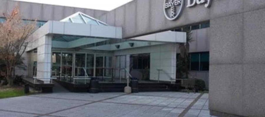 Bayer obtiene amparo provisional contra prohibición de glifosato en México