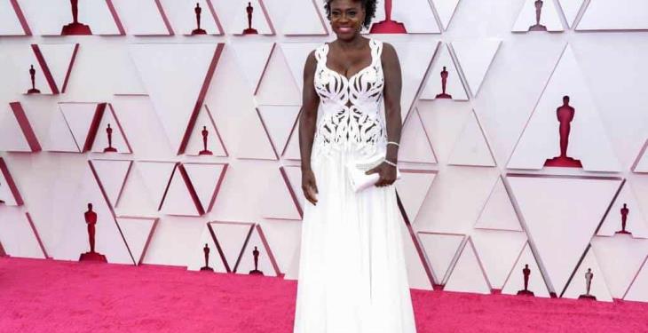 Lo mejor de la alfombra roja de los Oscar 2021