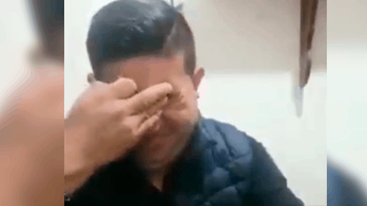 Comisario del municipio de Villa Guerrero, Edomex, es grabado inhalando presunta droga Comisario del municipio de Villa Guerrero, Edomex, es grabado inhalando presunta droga