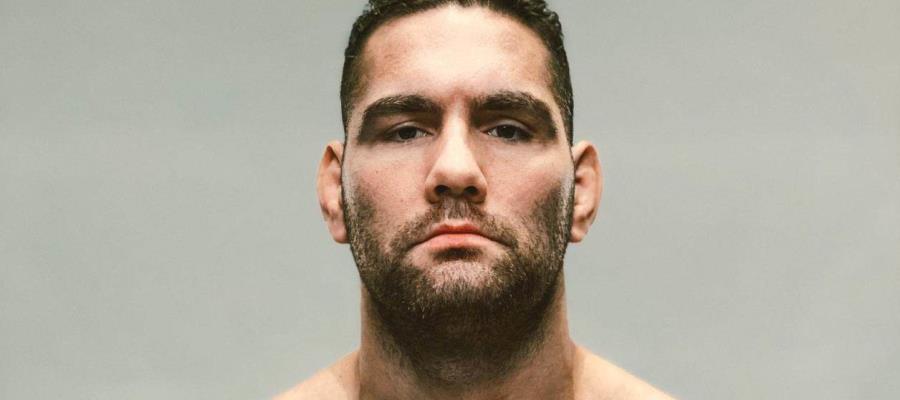Chris Weidman regresará hasta en un año a la UFC tras fractura