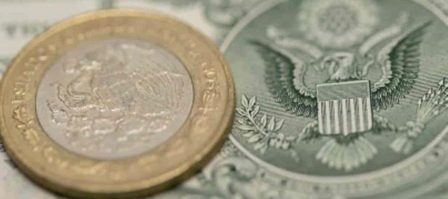 Cae peso frente al dólar ante baja en el precio del petróleo y avance de la variante Delta