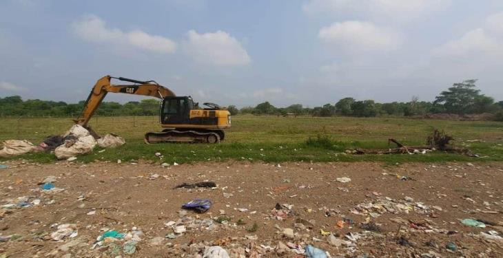 Pobladores de Nacajuca bloquean accesos a predio habilitado para ampliar basurero “siniestrado”