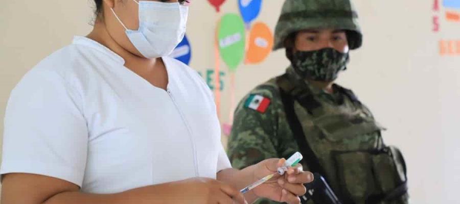 Inicia jornada de vacunación contra COVID a maestros de Tabasco