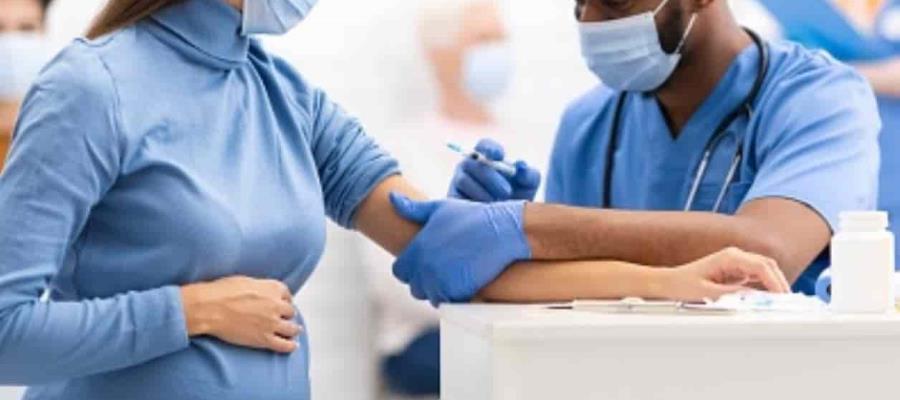 Brasil suspende aplicación de vacuna de AstraZeneca en embarazadas Brasil suspende aplicación de vacuna de AstraZeneca en embarazadas