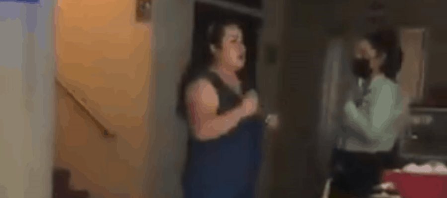 Mujer lleva a 17 invitados a comer y no paga la cuenta; en redes le apodan “Lady come gratis” Mujer lleva a 17 invitados a comer y no paga la cuenta; en redes le apodan “Lady come gratis”