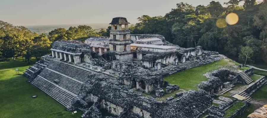 Reabren zona arqueológica de Palenque luego de caso de COVID; Tulúm sigue cerrada Reabren zona arqueológica de Palenque luego de caso de COVID; Tulúm sigue cerrada