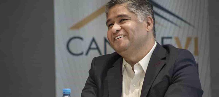 Víctor Fuentes regresa al PAN en el Senado