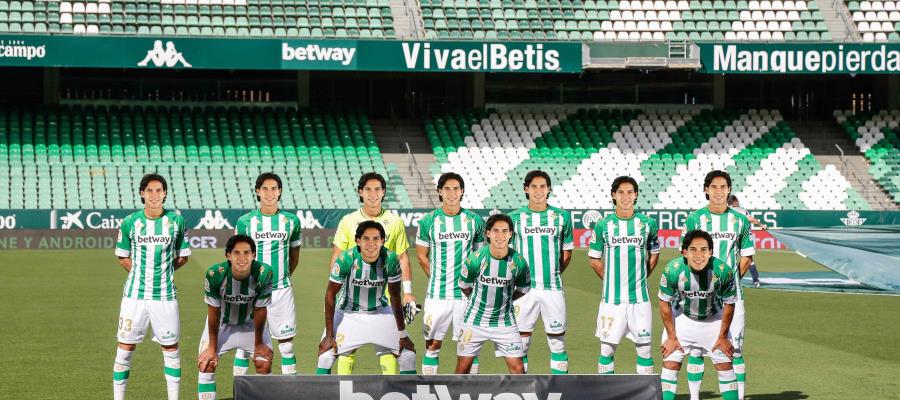 Betis se disculpa con curiosa imagen de Diego Lainez por olvidarlo