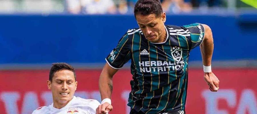 Chicharito no está descartado, pero en un futuro: “Tata” Martino Chicharito no está descartado, pero en un futuro: “Tata” Martino