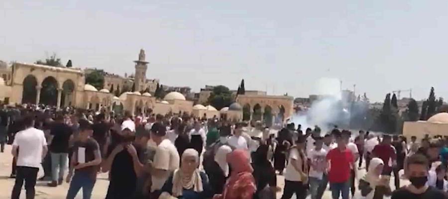 Lanza Israel gas lacrimógeno y dispara balas de goma en mezquita Al-Aqsa Lanza Israel gas lacrimógeno y dispara balas de goma en mezquita Al-Aqsa