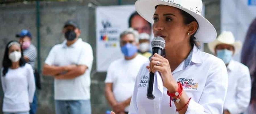 Presenta Zudikey Rodríguez, candidata a la alcaldía de Valle de Bravo, denuncia ante la Fiscalía del Estado de México