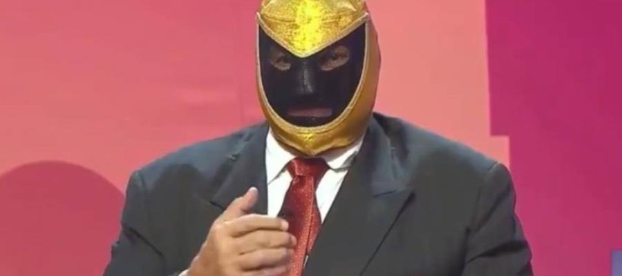 Ofrece disculpas “Tinieblas” a la comunidad LGBT+ tras quedarse “mudo” durante el “debate chilango”
