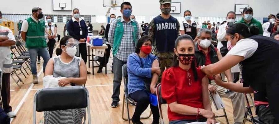 Recibe Claudia Sheinbaum primera dosis de la vacuna contra el coronavirus