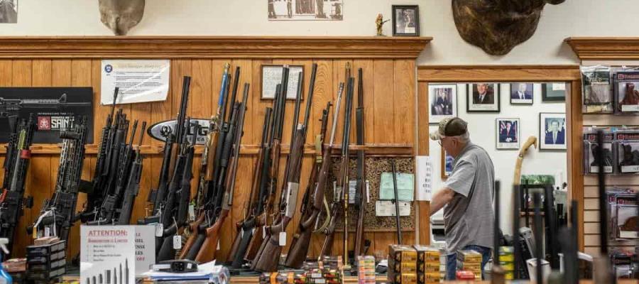 Se dispara venta de armas en EE. UU.; 39% de los hogares poseen al menos una
