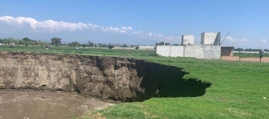 Socavón en Puebla, se debe a una falla geológica señala Protección Civil