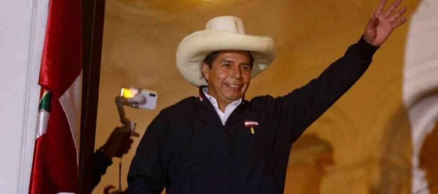 Pedro Castillo se convierte en el virtual ganador de las elecciones presidenciales de Perú