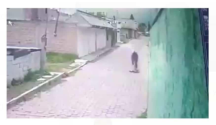 Ciclista pierde la vida al caer en un bache… en Tlaxcala