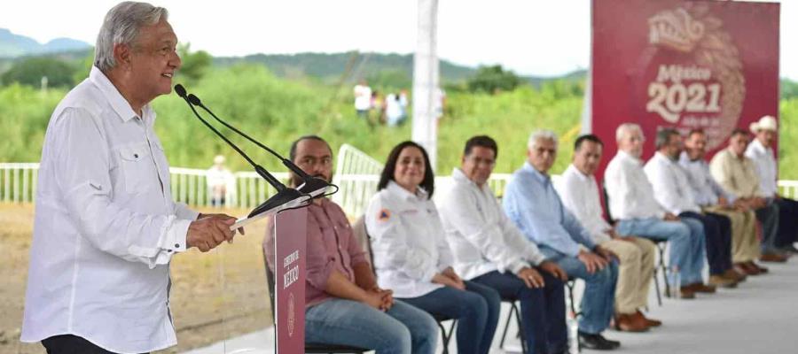 “Vamos a darles manicure con hachuela”, advierte AMLO a gobernantes que busquen robar “Vamos a darles manicure con hachuela”, advierte AMLO a gobernantes que busquen robar