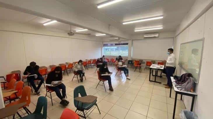 La prioridad no es formar estudiantes en medicina, dice Cobatab tras críticas de rector de la UJAT