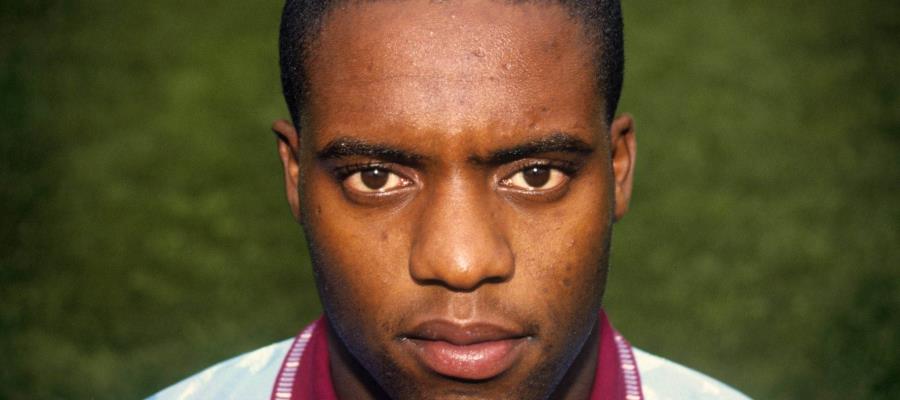 Declaran culpable a policía por homicidio involuntario de exfutbolista del Aston Villa Declaran culpable a policía por homicidio involuntario de exfutbolista del Aston Villa