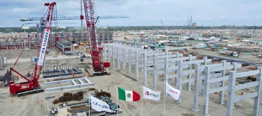 Lanzan convocatoria de reclutamiento en Jalpa de Méndez… para trabajar en refinería de Dos Bocas