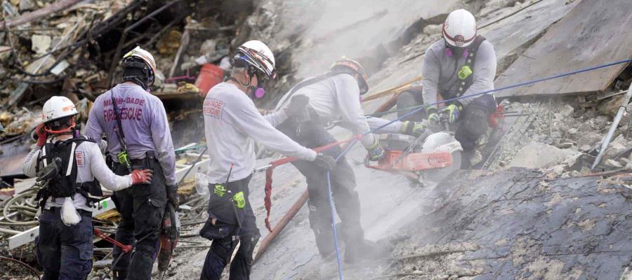 Sube a 24 el número de víctimas por derrumbe de edificio en Miami