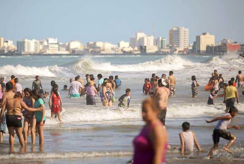 Decretan semáforo rojo en dos municipios de Veracruz, ante aumento de contagios de COVID-19