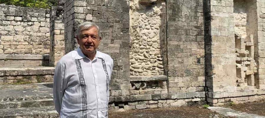 Inicia AMLO gira de fin de semana por el sureste Mexicano