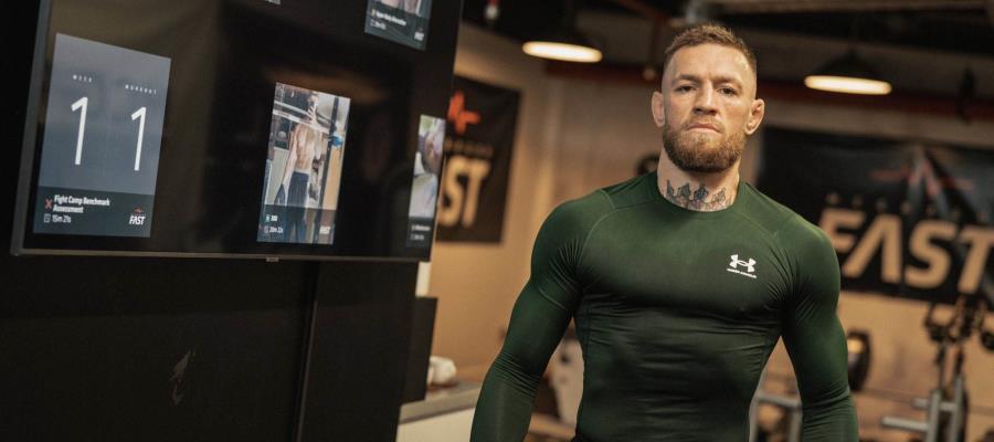 Conor McGregor cae ante Dustin Poirier tras fractura en pleno combate Conor McGregor cae ante Dustin Poirier tras fractura en pleno combate