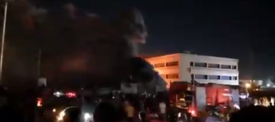 Mueren 58 personas en incendio en hospital de Irak donde atendían a pacientes con COVID-19