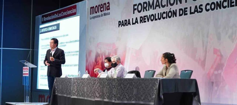 Se reúne Mario Delgado con diputados electos de MORENA; hoy jueves elegirán al coordinador parlamentario de San Lázaro Se reúne Mario Delgado con diputados electos de MORENA; hoy jueves elegirán al coordinador parlamentario de San Lázaro