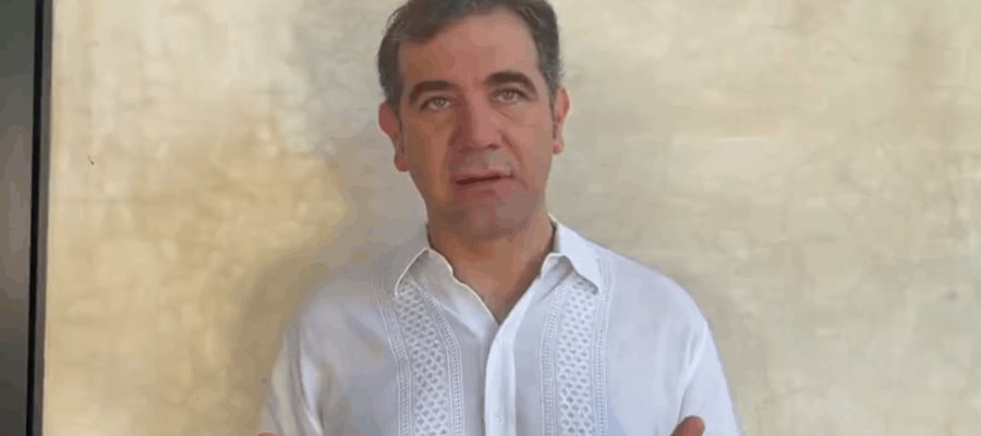 Exhibe Morena que Lorenzo Córdova estará “de tour” por Europa el día de la marcha por el INE Exhibe Morena que Lorenzo Córdova estará “de tour” por Europa el día de la marcha por el INE