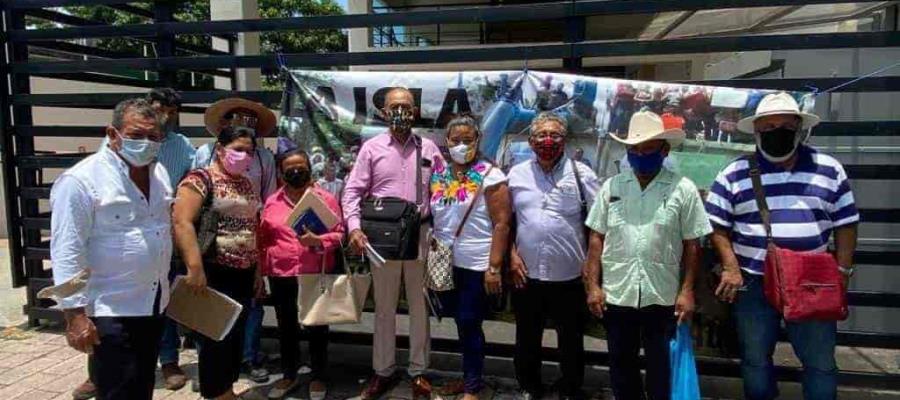 Recorrerán hoy Conagua y pobladores de La Isla la zona del viejo Mezcalapa y Samaria para su desazolve y evitar inundaciones Recorrerán hoy Conagua y pobladores de La Isla la zona del viejo Mezcalapa y Samaria para su desazolve y evitar inundaciones