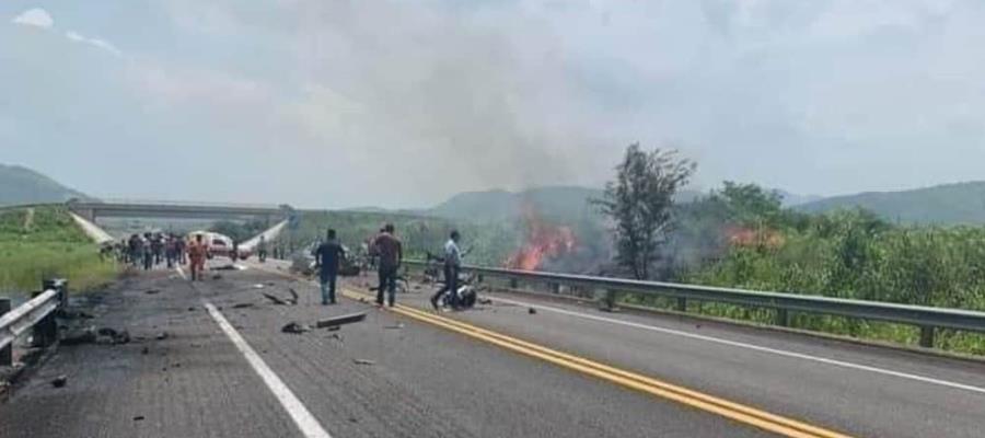 Mueren cuatro personas en accidente automovilístico en la autopista Arriaga-Ocozocoautla