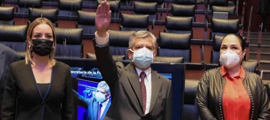 Ratifica el Senado a Roberto Salcedo como titular de la SFP