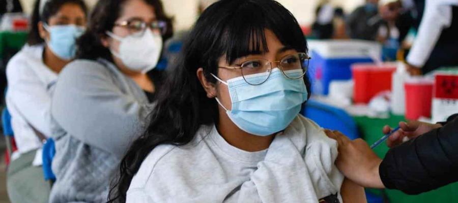 Sustituyen en CDMX vacuna para jóvenes tras agotarse la Sputnik V Sustituyen en CDMX vacuna para jóvenes tras agotarse la Sputnik V