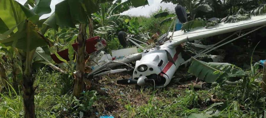 Cae avioneta tras toparse con cables de alta tensión… en Teapa