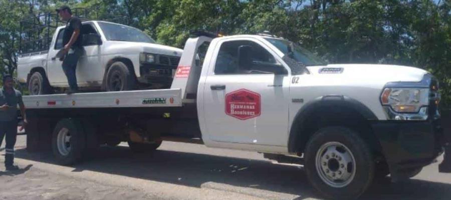 Aseguran a sujetos por presunto robo de vehículo y violencia de género... en Villahermosa