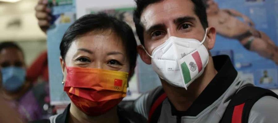 Rommel Pacheco regresa a México; confirma su retiro