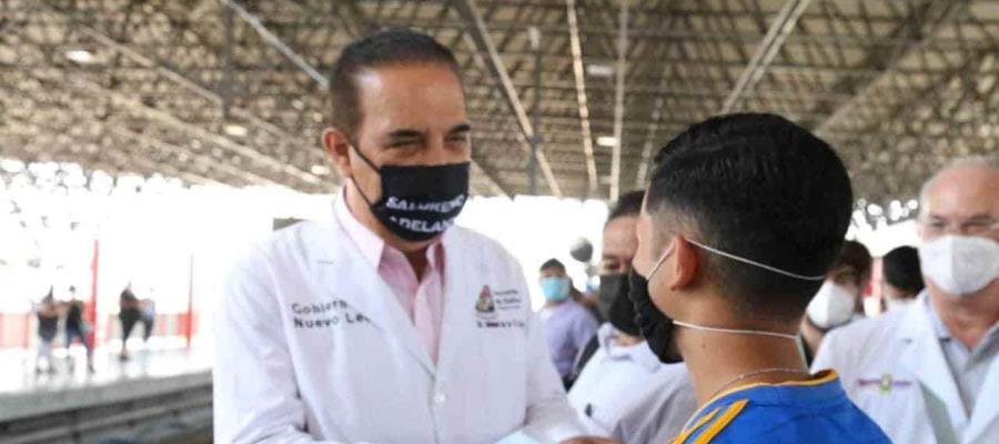 Suspenden fiestas patrias y prohíben eventos sociales por ola de COVID en Nuevo León