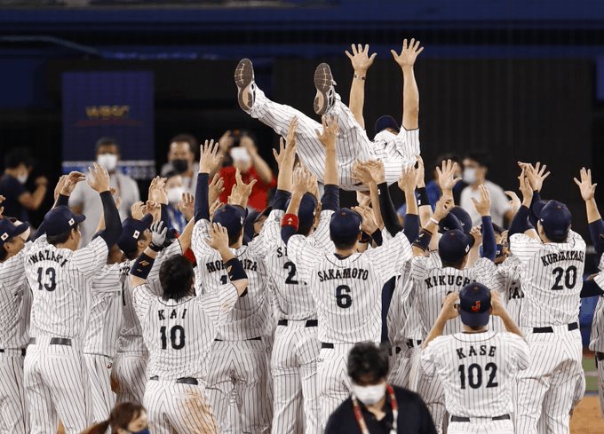 Se lleva Japón el oro en béisbol olímpico; blanquea a EE. UU. 2-0 