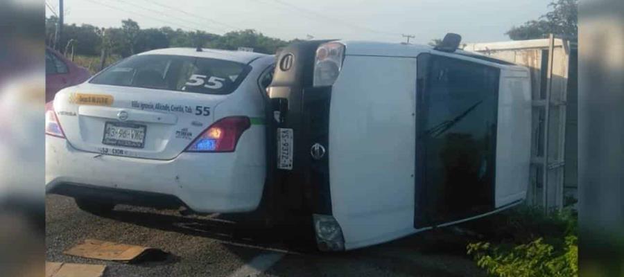 Accidente en carretera Frontera-Villahermosa deja cuantiosos daños materiales