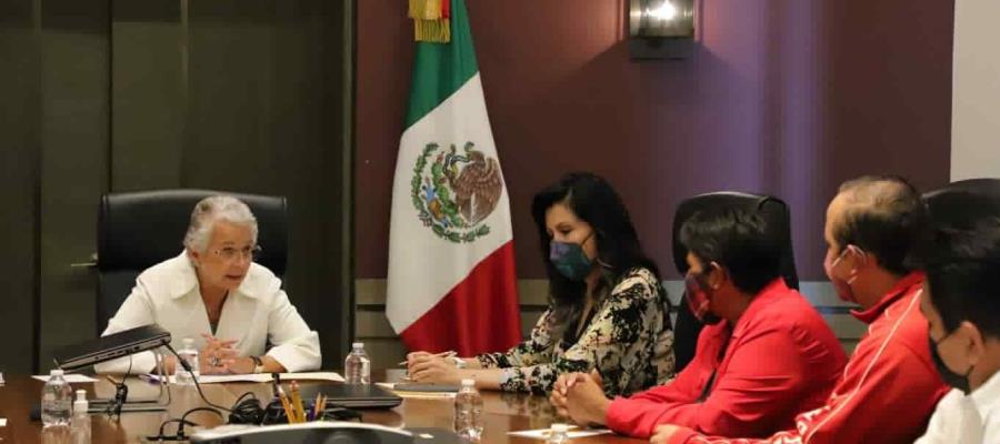 Recibe Olga Sánchez Cordero a madre de joven asesinado por policías en Yucatán