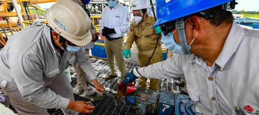 Supervisa director de Pemex pozo Dzimpona, en Tabasco Supervisa director de Pemex pozo Dzimpona, en Tabasco