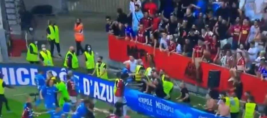 Alcanzarían cárcel aficionados del Niza que agredieron al Marsella en la Ligue 1
